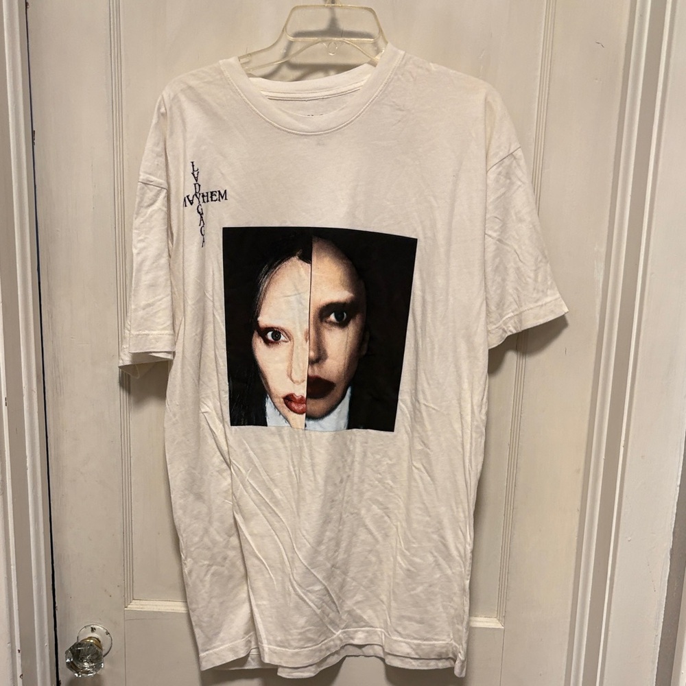 Lady Gaga Mayhem White Graphic T-Shirt with Unique Face Design Band Tee X-Large